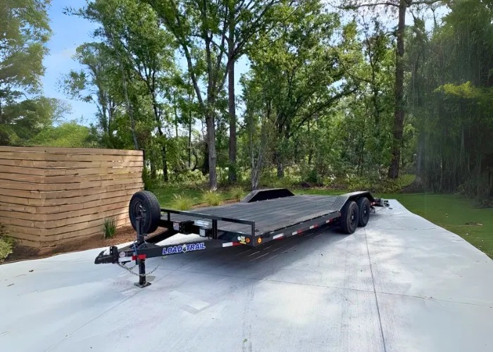 Flatbed trailer rental in Lakeland, Florida